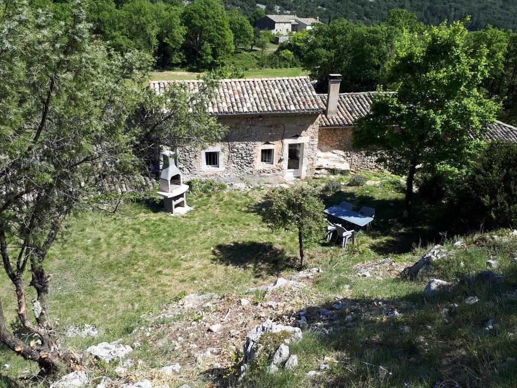 Gites La Ferme Accrochee A La Colline Lagorce  Eksteriør bilde
